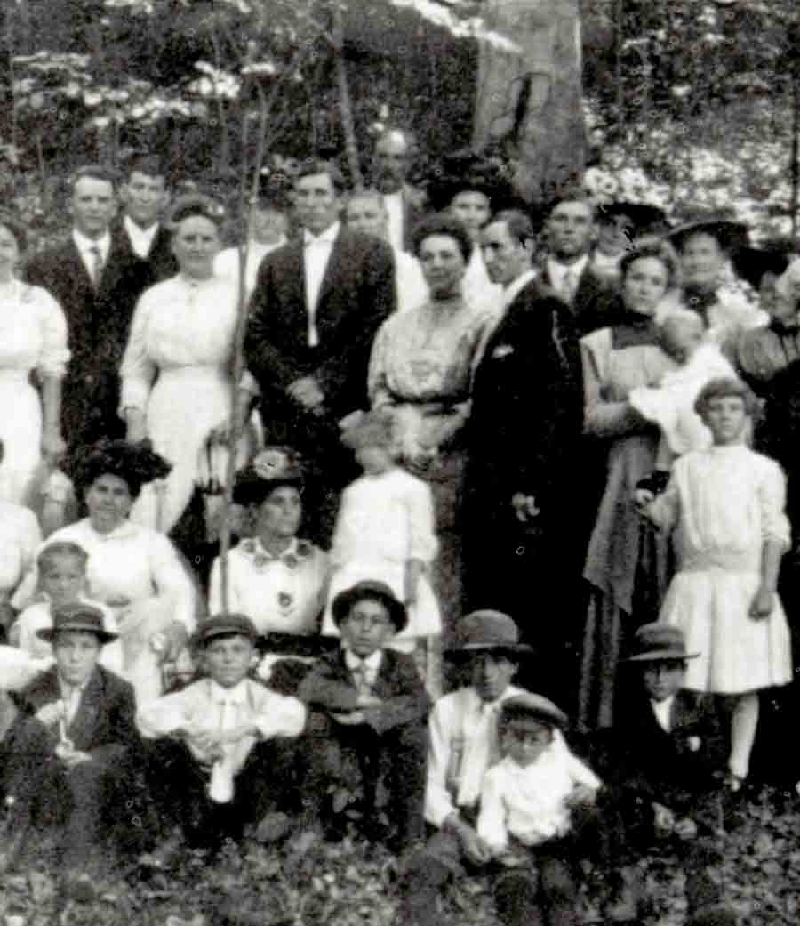 1910 Reunion panorama 2b