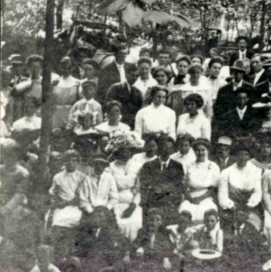 1910 Reunion panorama 4a